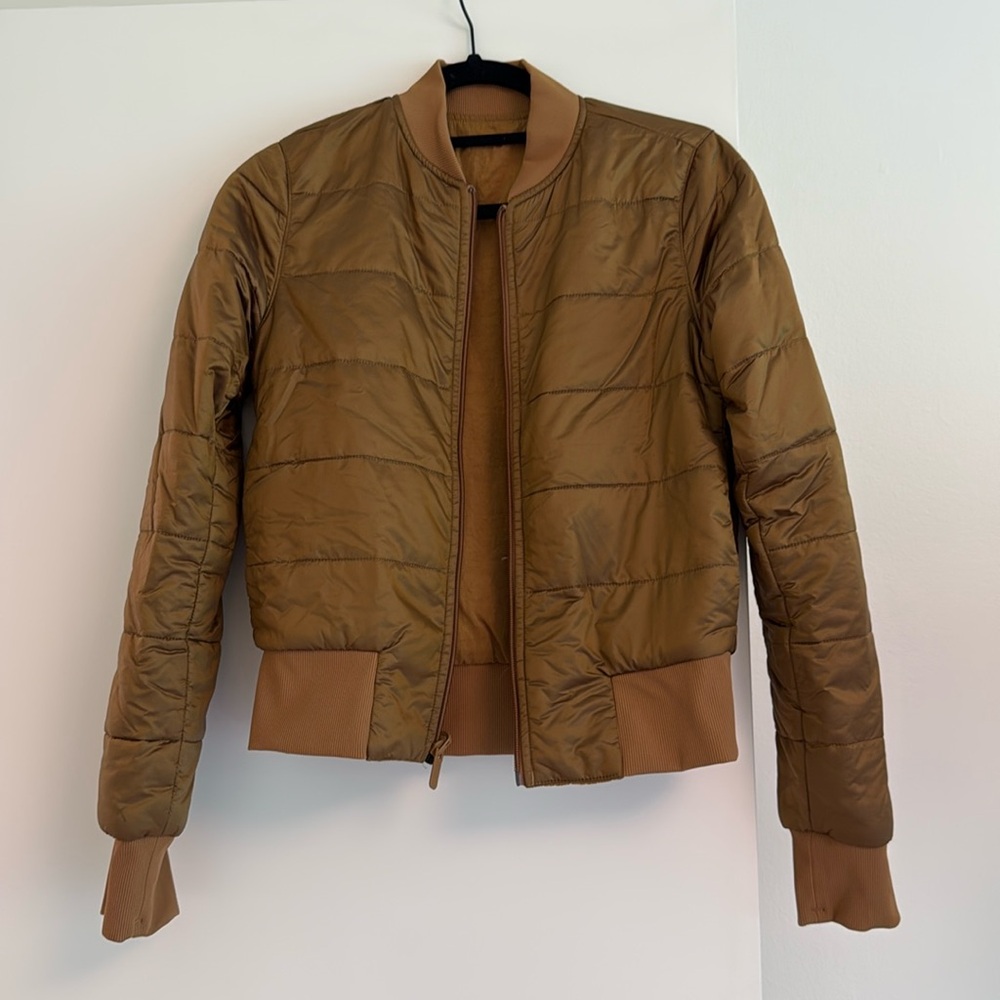 Lululemon Bronze Bomber